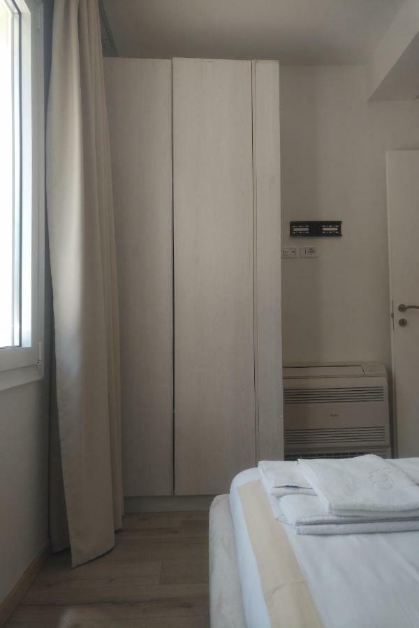 Deluxe Sea Apartment Vlore Exterior photo