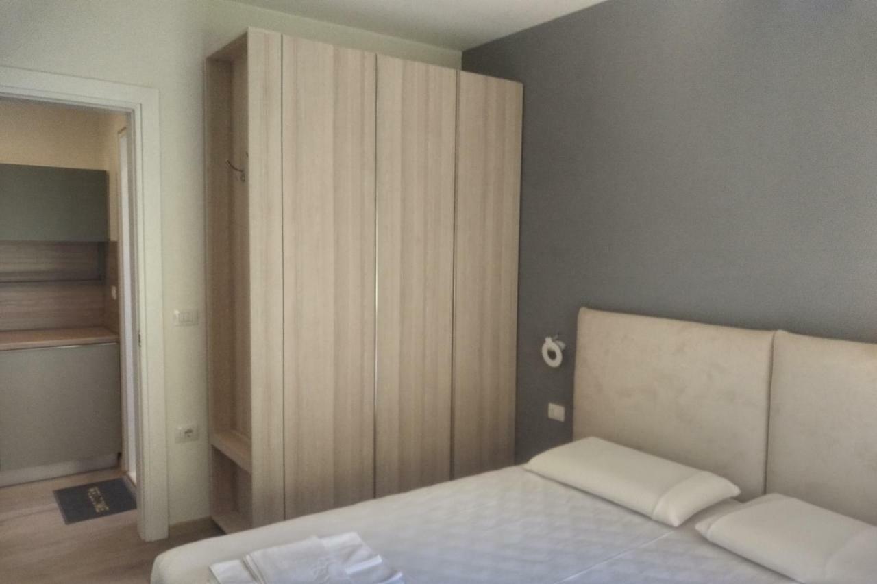 Deluxe Sea Apartment Vlore Exterior photo